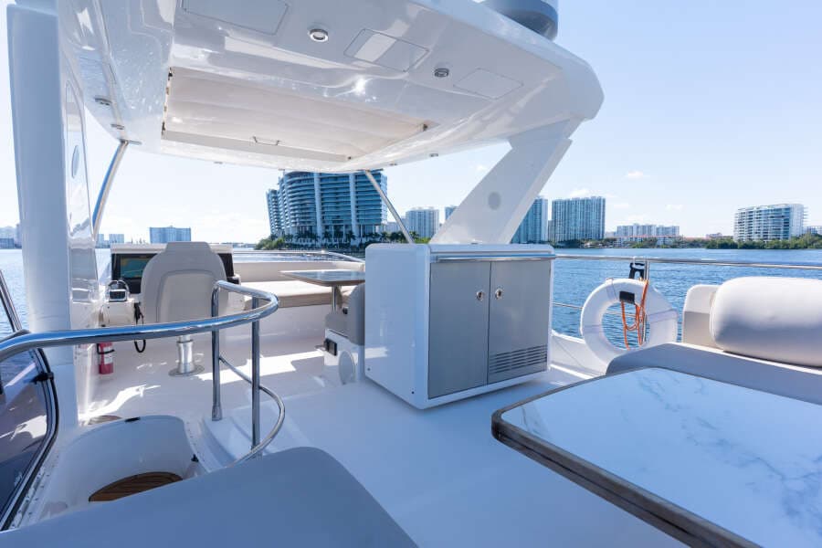 2022 Azimut 50 FLYBRIDGE