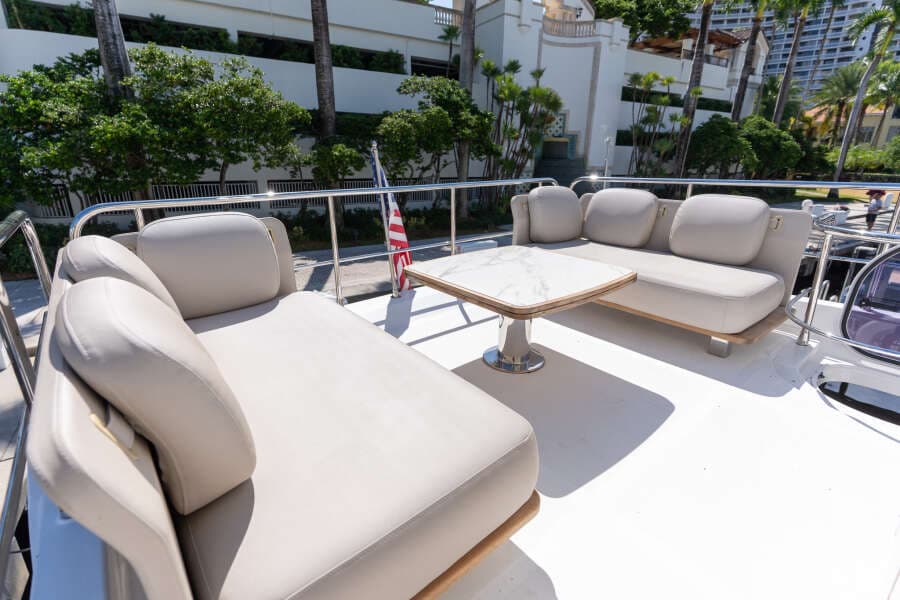 2022 Azimut 50 FLYBRIDGE