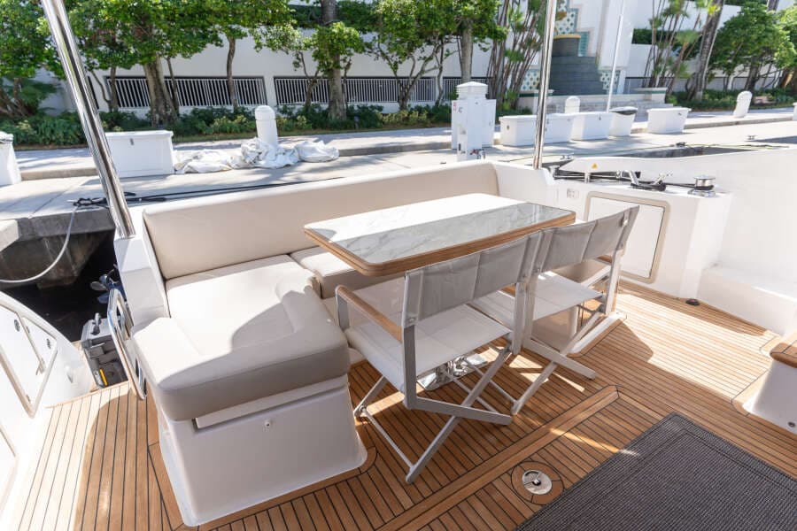 2022 Azimut 50 FLYBRIDGE