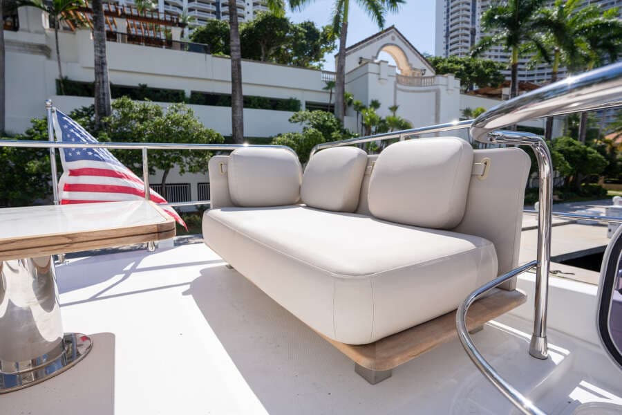 2022 Azimut 50 FLYBRIDGE