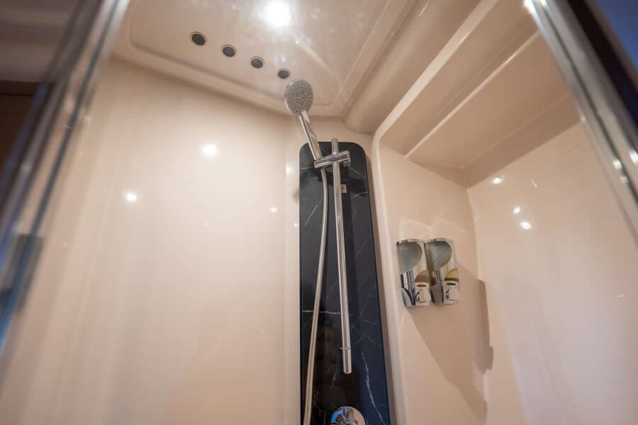 2022 Azimut 50 FLYBRIDGE