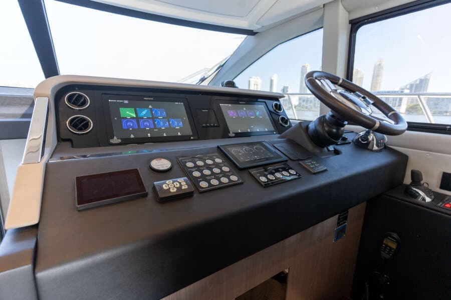 2022 Azimut 50 FLYBRIDGE