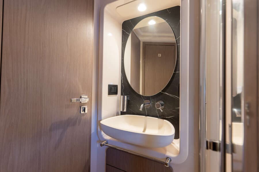 2022 Azimut 50 FLYBRIDGE