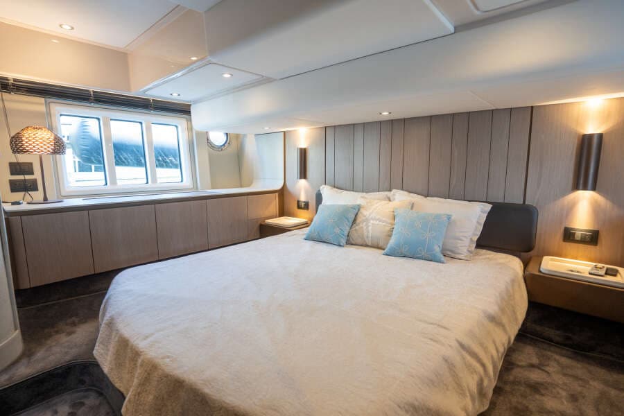 2022 Azimut 50 FLYBRIDGE