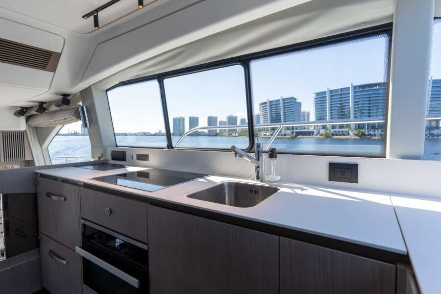 2022 Azimut 50 FLYBRIDGE