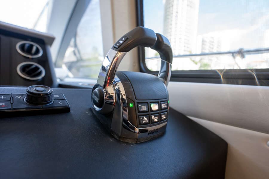 2022 Azimut 50 FLYBRIDGE