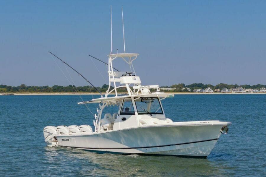 2022 Regulator 41 FS