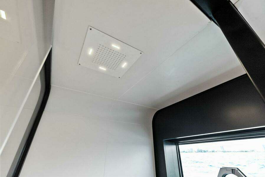 2025 Wally Wallywhy 100