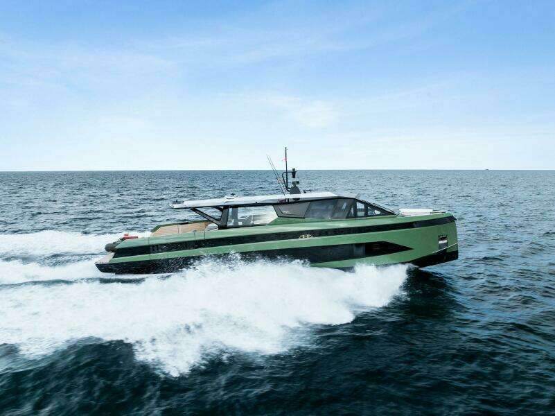 2025 Wally Wallywhy 100