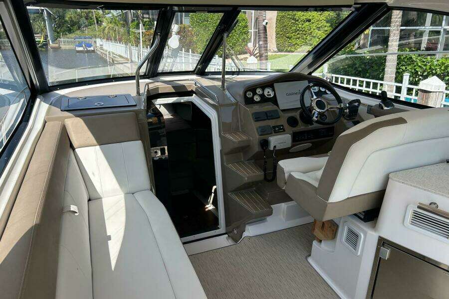 2016 Regal 35 Sport Coupe