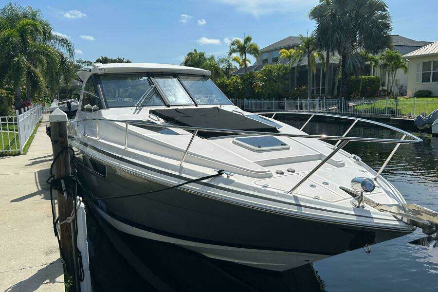 2016 Regal 35 Sport Coupe