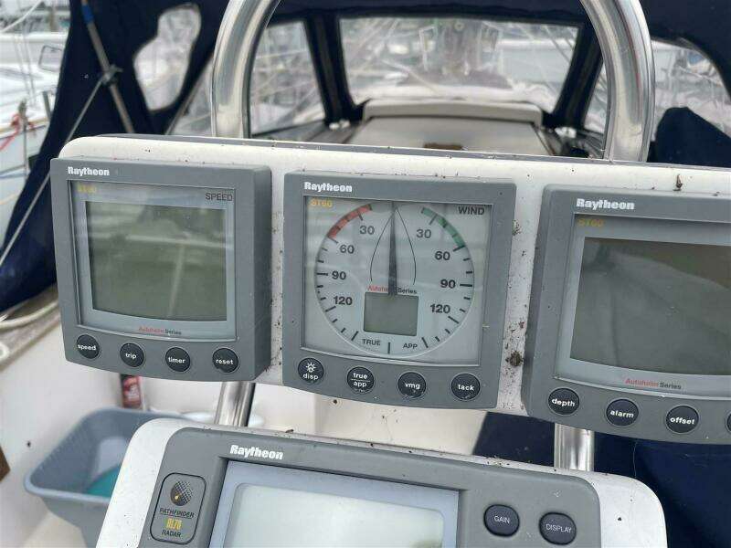 1989 Bayfield 36 Cutter