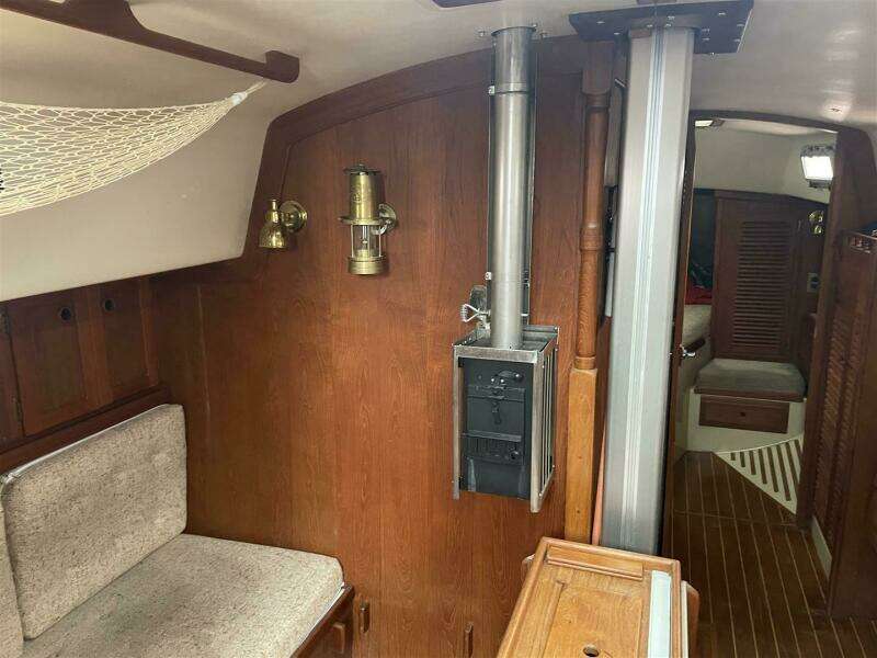 1989 Bayfield 36 Cutter