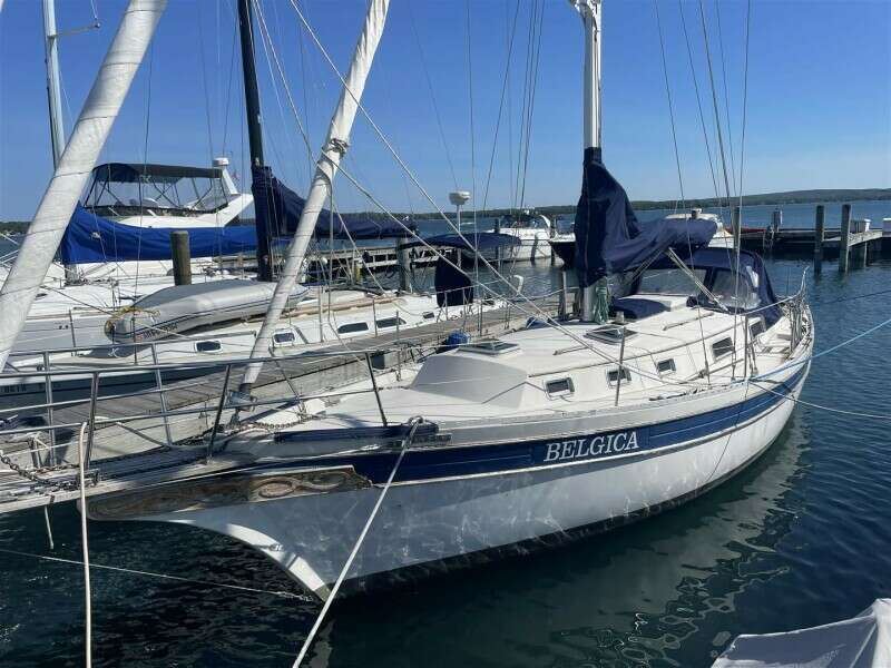 1989 Bayfield 36 Cutter