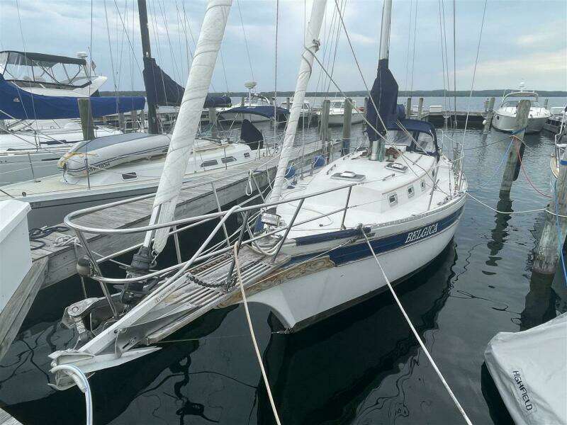 1989 Bayfield 36 Cutter