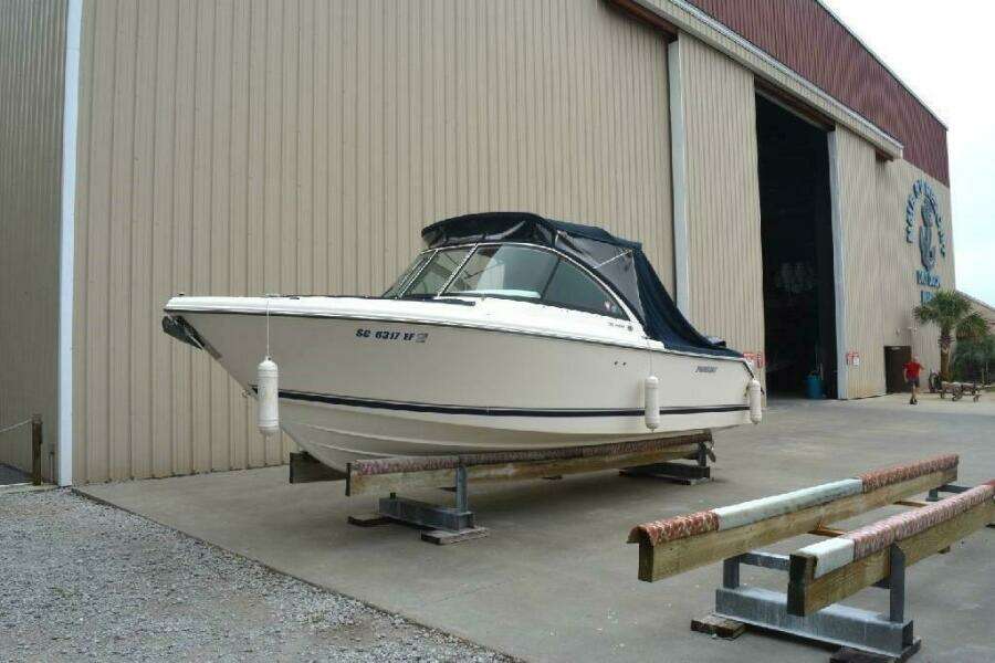 2011 Pursuit DC 265 Dual Console