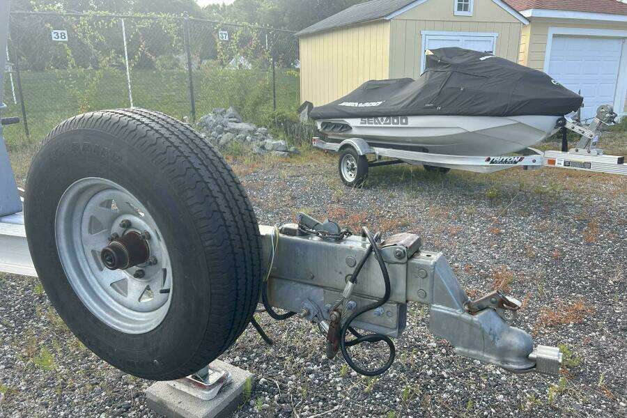 2011 Pursuit DC 265 Dual Console