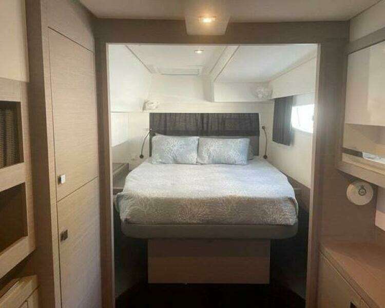 2020 Fountaine Pajot Saona 47