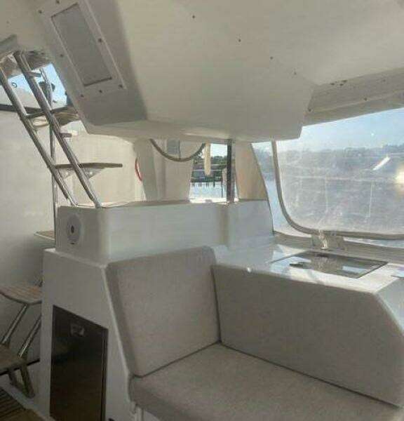 2020 Fountaine Pajot Saona 47