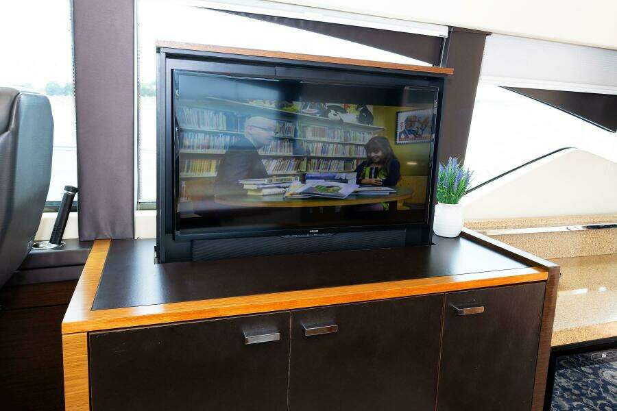 2014 Tiara Yachts 5000 Express