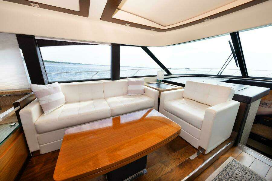 2014 Tiara Yachts 5000 Express