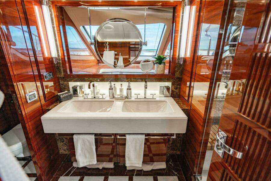 2011 Benetti 