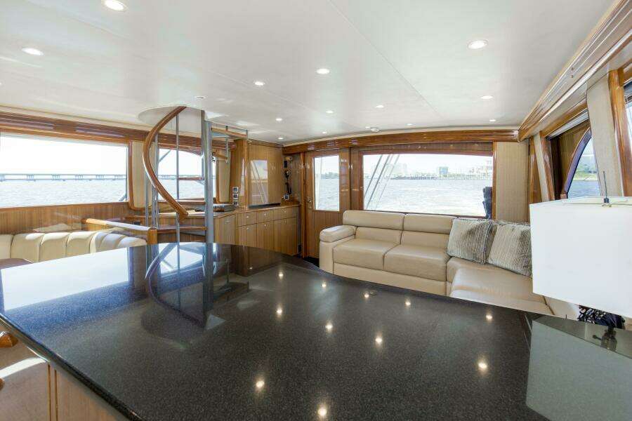 2007 64 Viking Enclosed Bridge Reel Blues Galley (3)