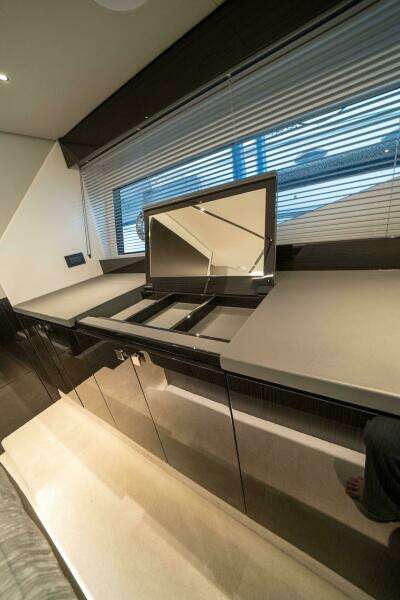 2026 Sunseeker 55 Predator