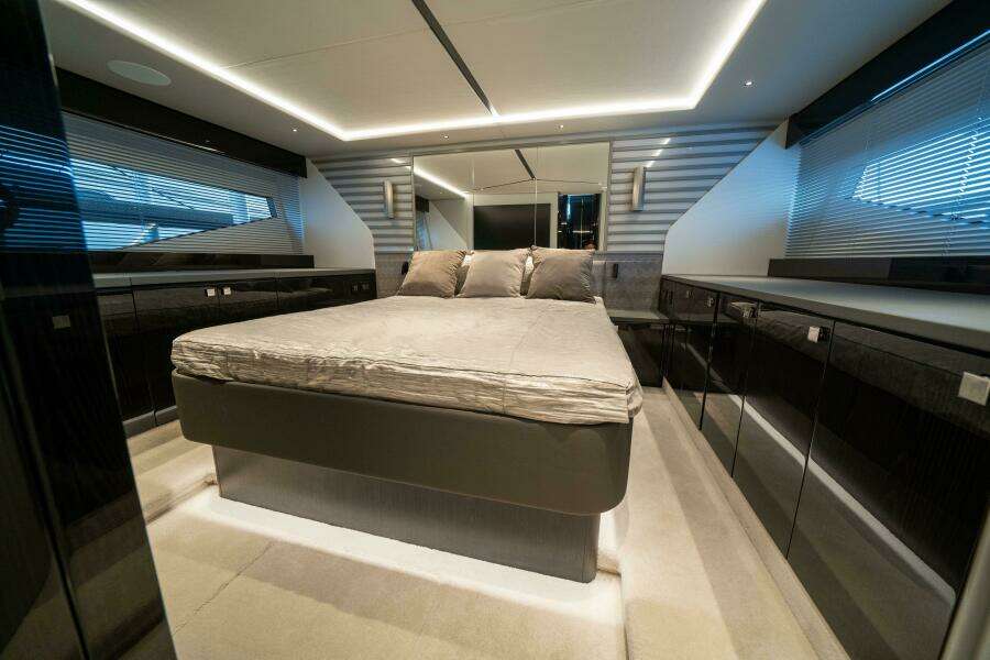 2026 Sunseeker 55 Predator