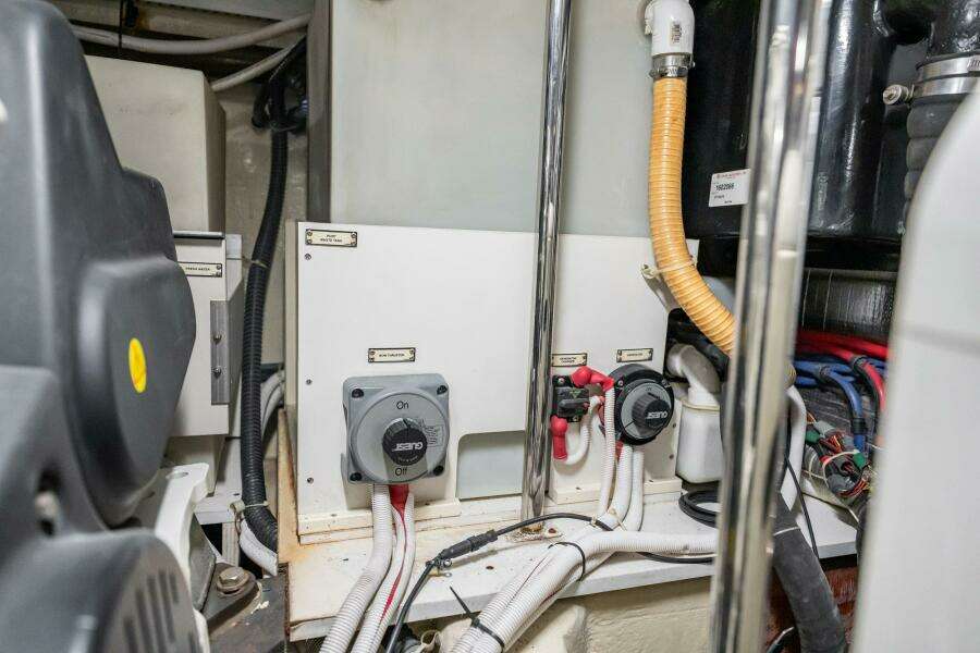 2005 Carver 56 Voyager