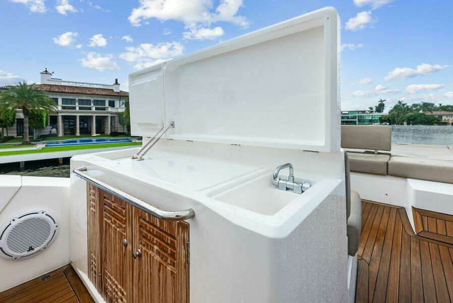 2020 Sunseeker Manhattan 52