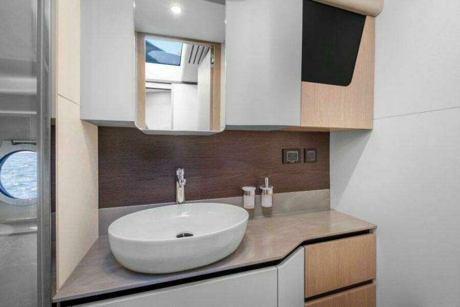 2026 Absolute 48 Coupe