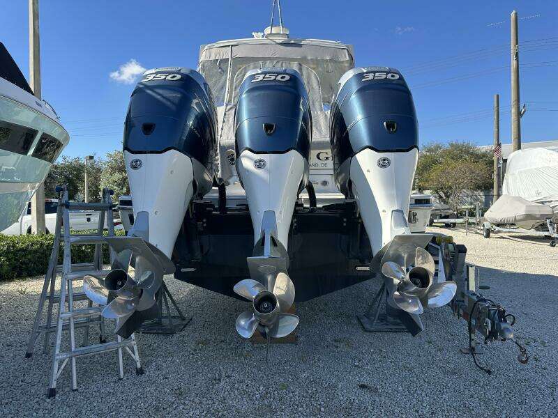 2021 Formula 350 Crossover Bowrider OB