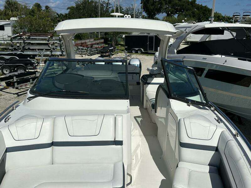 2021 Formula 350 Crossover Bowrider OB