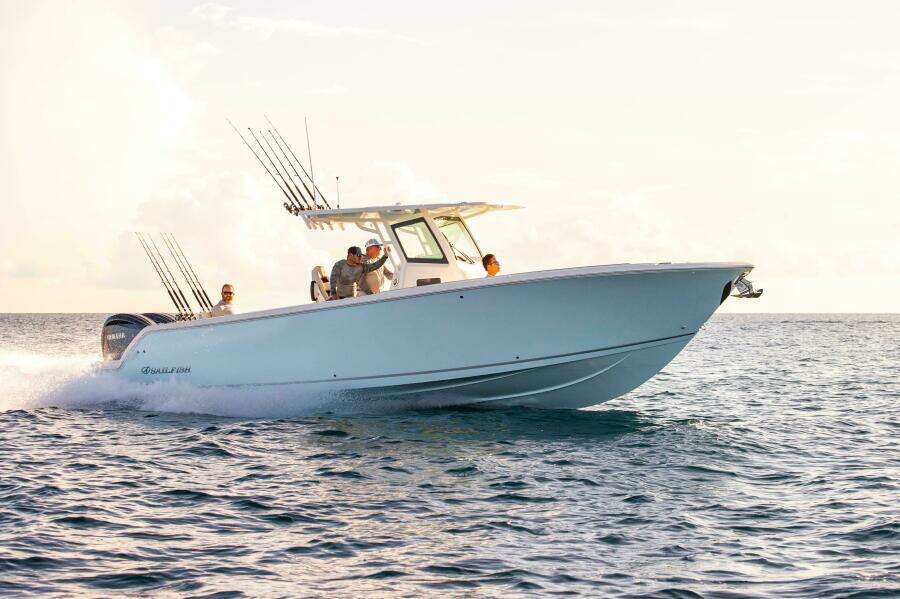 2025 Sailfish 312 Center Console