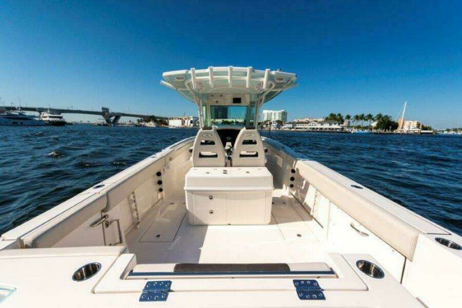 2025 Sailfish 312 Center Console