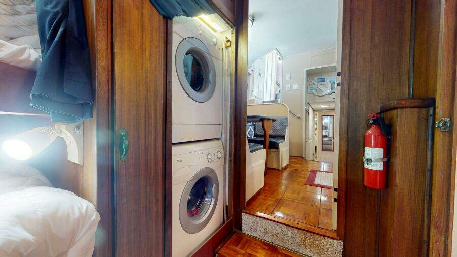 1974 Hatteras Motor Yacht