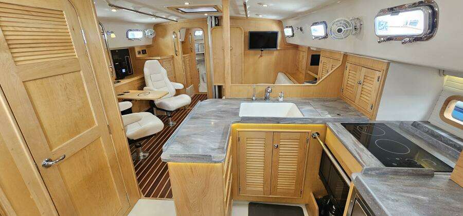 2023 Island Packet 439