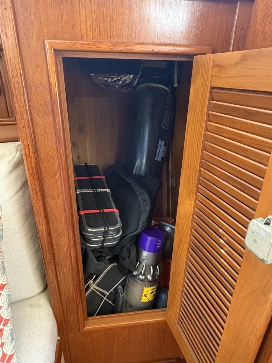 1995 Island Packet 40