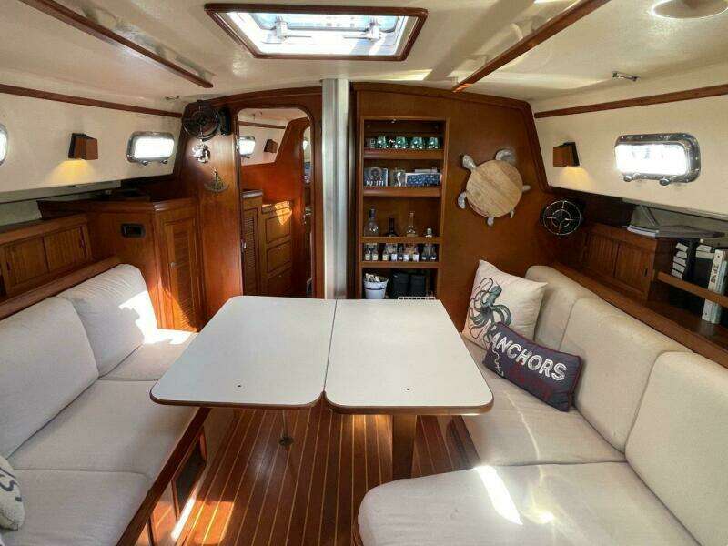 1995 Island Packet 40