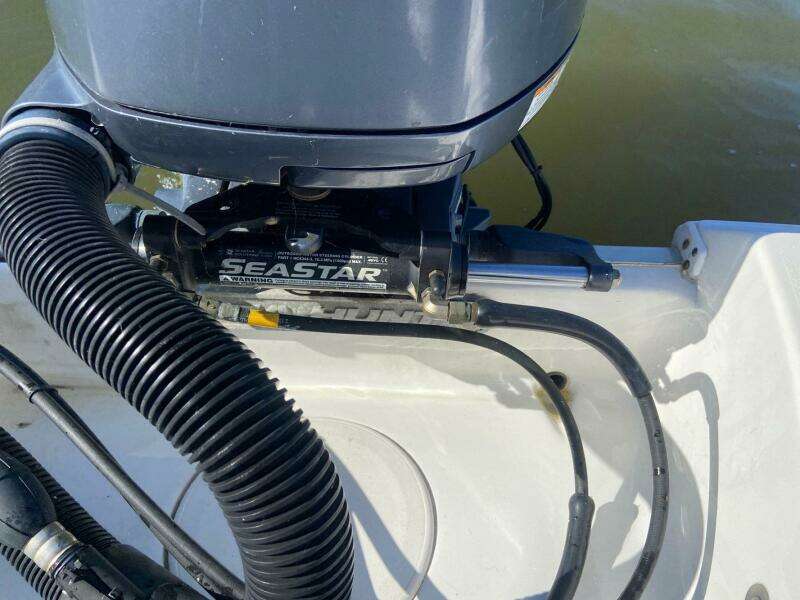 2015 Sea Hunt Ultra 234