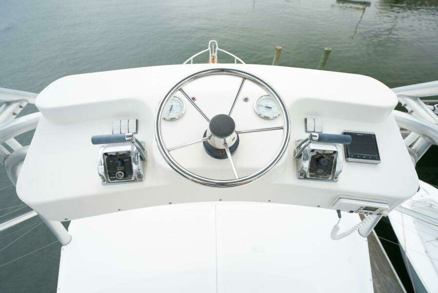 2004 Stolper 38 Express