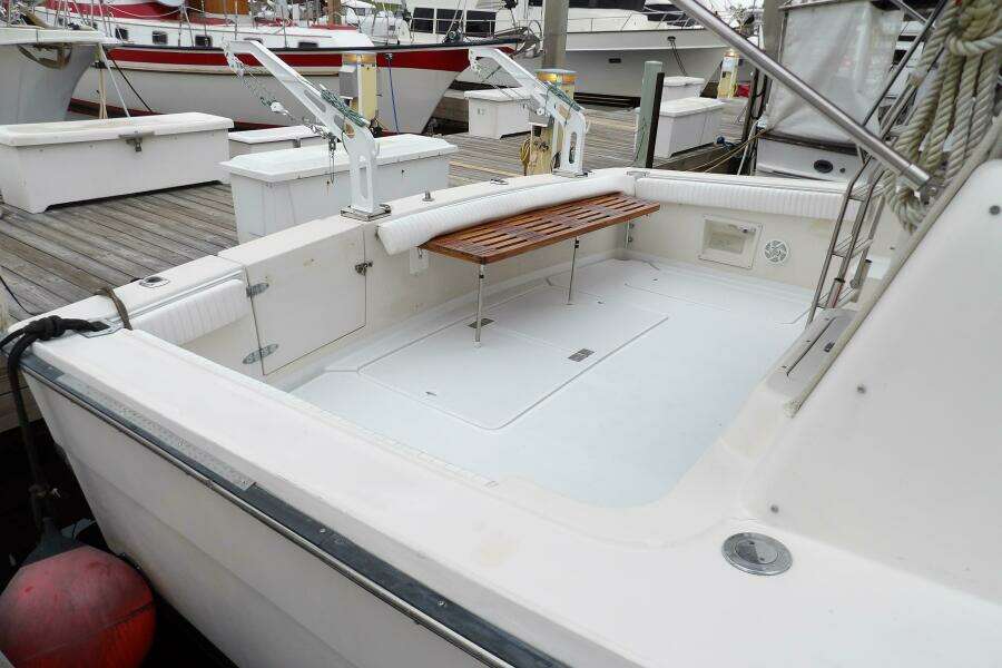 1991 Silverton 41 Convertible