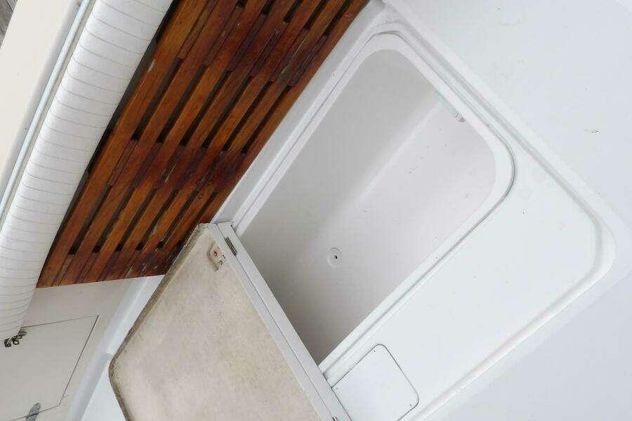 1991 Silverton 41 Convertible