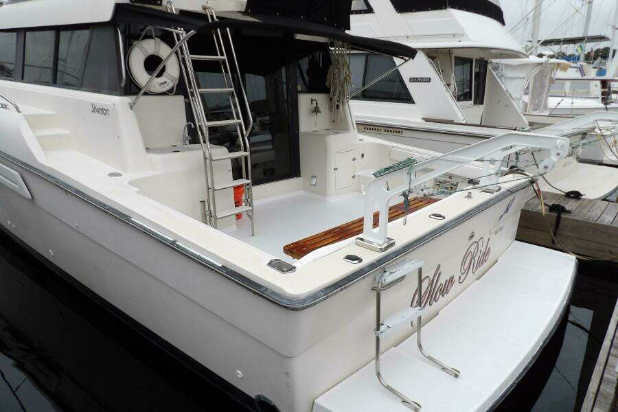 1991 Silverton 41 Convertible