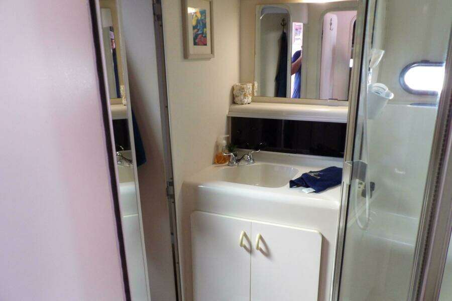 1991 Silverton 41 Convertible