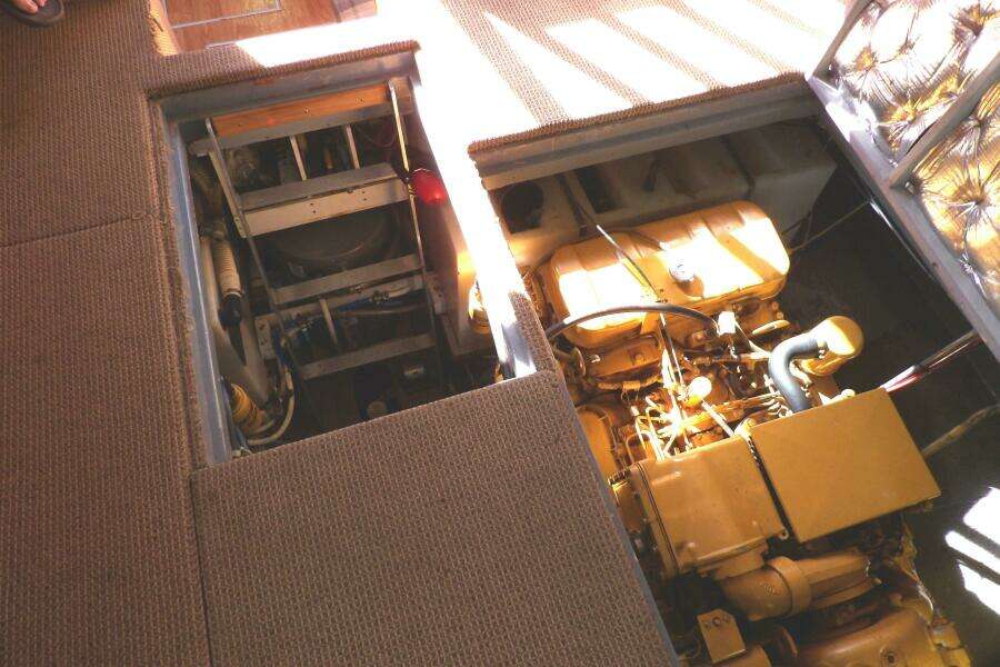 1991 Silverton 41 Convertible