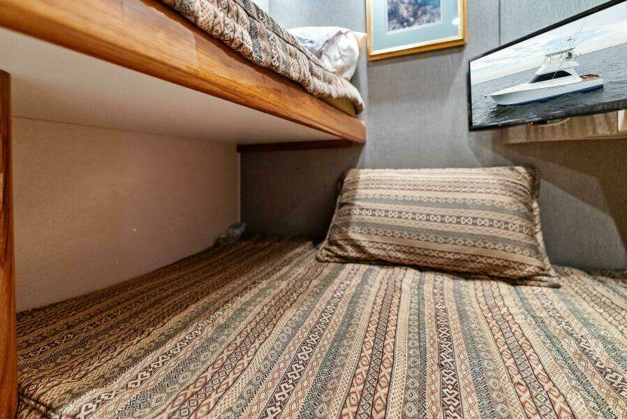 2006 Viking 61 Convertible KNOT ON CALL