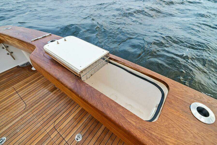 2006 Viking 61 Convertible KNOT ON CALL