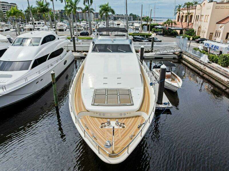 2004 Ferretti 94 Motor Yacht